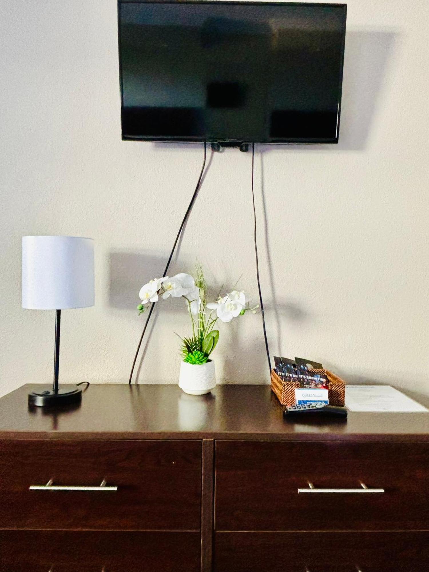 מירטל ביץ' Azure Bliss Oceanfront Condo Sleeps 6 מראה חיצוני תמונה